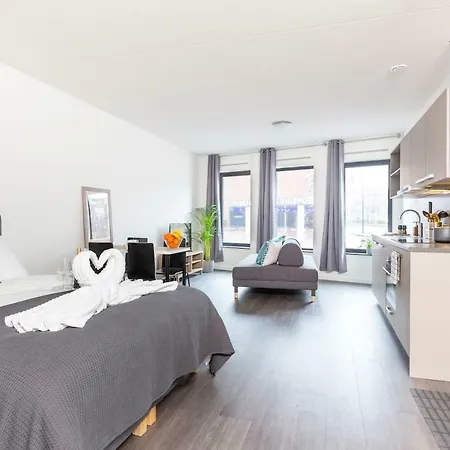 Retreat To Quite Newly Build Apt Center Delft