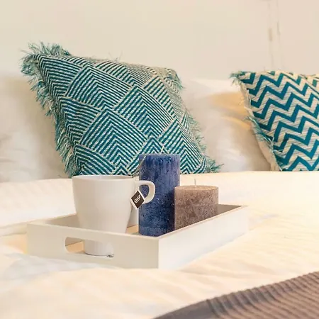 Retreat To Quite Newly Build Apt Center Делфт