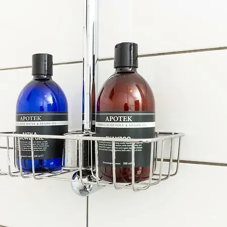 Retreat To Quite Newly Build Apt Center Апартаменты *