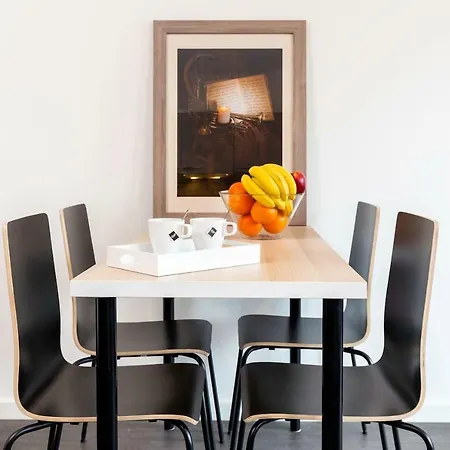 Retreat To Quite Newly Build Apt Center Апартаменты Делфт